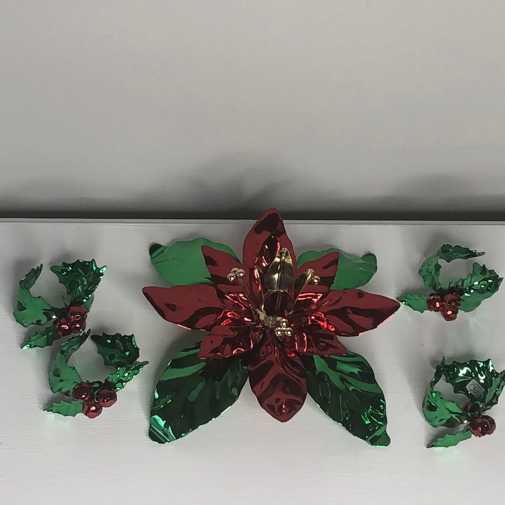 Poinsettia Candle Holder Centerpiece/Napkin Rings